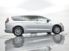 Used 2023  Chrysler Voyager LX FWD at Landmark Auto Credit Center near springfield&comma; IL