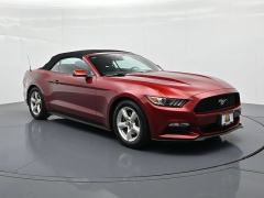 Used 2017  Ford Mustang 2d Convertible V6 at Landmark Auto Credit Center near springfield&comma; IL