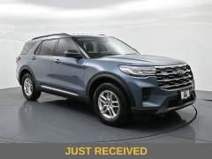 Used 2025  Ford Explorer Active 4WD at Landmark Auto Credit Center near springfield&comma; IL
