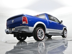 Used 2016  Ram 1500 4WD Crew Cab Laramie at Landmark Auto Credit Center near springfield&comma; IL