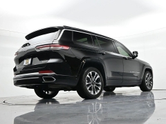 Used 2021  Jeep Grand Cherokee L Overland 4x4 at Landmark Auto Credit Center near springfield&comma; IL