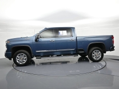 Used 2024  Chevrolet Silverado 3500HD 4WD Crew Cab 159" High Country Dsl at Landmark Auto Credit Center near springfield&comma; IL