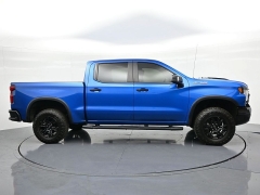 Used 2022  Chevrolet Silverado 1500 4WD Crew Cab 147" ZR2 at Landmark Auto Credit Center near springfield&comma; IL