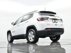 Used 2022  Jeep Compass Latitude 4x4 at Landmark Auto Credit Center near springfield&comma; IL