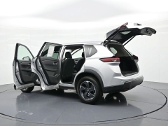 Used 2024  Nissan Rogue FWD SV at Landmark Auto Credit Center near springfield&comma; IL