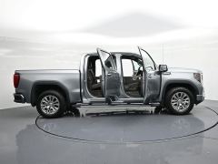 Used 2023  GMC Sierra 1500 4WD Crew Cab 147" Denali at Landmark Auto Credit Center near springfield&comma; IL