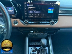 Used 2024  GMC Canyon 4WD Crew Cab AT4 at Landmark Auto Credit Center near springfield&comma; IL