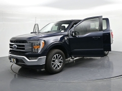 Used 2022  Ford F-150 4WD LARIAT SuperCrew 5&period;5' Box at Landmark Auto Credit Center near springfield&comma; IL