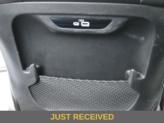Used 2023  Chrysler Pacifica Touring L FWD at Landmark Auto Credit Center near springfield&comma; IL