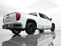 Used 2025  GMC Sierra 1500 4WD Crew Cab 147" SLT at Landmark Auto Credit Center near springfield&comma; IL