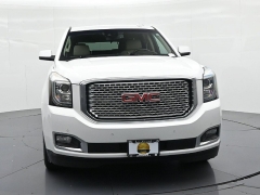 Used 2016  GMC Yukon 4d SUV 4WD Denali at Landmark Auto Credit Center near springfield&comma; IL