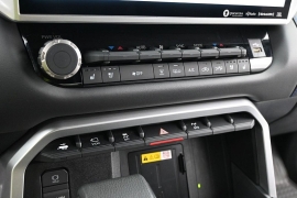 Used 2024  Toyota Tundra Hybrid 4WD Platinum CrewMax 6&period;5ft Bed at Landmark Auto Credit Center near springfield&comma; IL