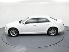 Used 2022  Chrysler 300 Touring AWD at Landmark Auto Credit Center near springfield&comma; IL