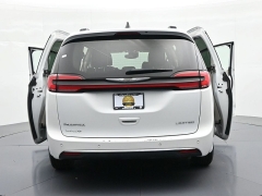 Used 2023  Chrysler Pacifica Limited FWD at Landmark Auto Credit Center near springfield&comma; IL