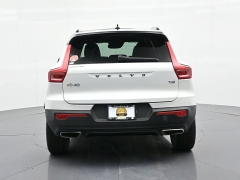 Used 2020  Volvo XC40 4d SUV FWD T4 R-Design at Landmark Auto Credit Center near springfield&comma; IL