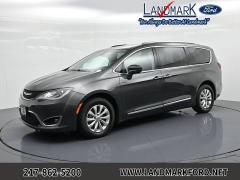  2018 Chrysler Pacifica 4d Wagon Touring L at Landmark Auto Credit Center near springfield&comma; IL