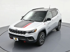 Used 2025  Jeep Compass Trailhawk 4x4 at Landmark Auto Credit Center near springfield&comma; IL