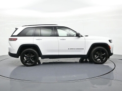 Used 2023  Jeep Grand Cherokee Limited 4x4 at Landmark Auto Credit Center near springfield&comma; IL