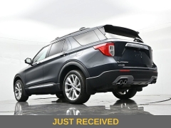 Used 2022  Ford Explorer Platinum 4WD at Landmark Auto Credit Center near springfield&comma; IL