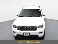 Used 2020  Jeep Grand Cherokee 4d SUV 4WD Laredo at Landmark Auto Credit Center near springfield&comma; IL