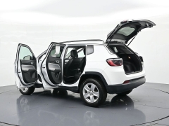 Used 2022  Jeep Compass Latitude 4x4 at Landmark Auto Credit Center near springfield&comma; IL