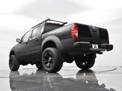 Used 2011  Nissan Frontier 4WD Crew Cab SWB Auto PRO-4X at Landmark Auto Credit Center near springfield&comma; IL