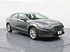 Used 2019  Ford Fusion Hybrid 4d Sedan FWD SE at Landmark Auto Credit Center near springfield&comma; IL