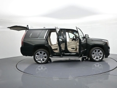 Used 2016  Cadillac Escalade 4d SUV 4WD Luxury at Landmark Auto Credit Center near springfield&comma; IL