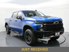 Used 2022  Chevrolet Silverado 1500 4WD Crew Cab 147" ZR2 at Landmark Auto Credit Center near springfield&comma; IL