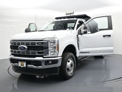 Used 2024  Ford Super Duty F-350 DRW 4WD Reg Cab WB CA at Landmark Auto Credit Center near springfield&comma; IL