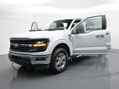 Used 2025  Ford F-150 XLT 4WD SuperCrew 5&period;5' Box at Landmark Auto Credit Center near springfield&comma; IL