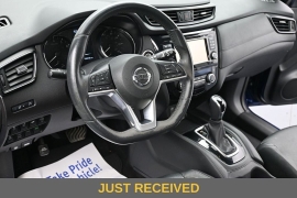 Used 2017  Nissan Rogue 4d SUV AWD SL at Landmark Auto Credit Center near springfield&comma; IL