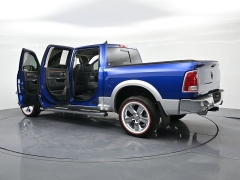 Used 2016  Ram 1500 4WD Crew Cab Laramie at Landmark Auto Credit Center near springfield&comma; IL