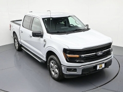 Used 2025  Ford F-150 XLT 4WD SuperCrew 5&period;5' Box at Landmark Auto Credit Center near springfield&comma; IL