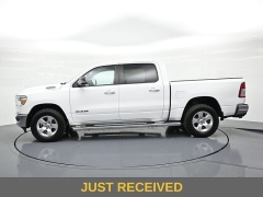 Used 2022  Ram 1500 4WD Big Horn Crew Cab 5'7" Box at Landmark Auto Credit Center near springfield&comma; IL