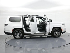 Used 2022  Jeep Grand Wagoneer Series I 4x4 at Landmark Auto Credit Center near springfield&comma; IL