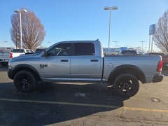 Used 2022  Ram 1500 Classic Warlock 4x4 Crew Cab 5'7" Box at Landmark Auto Credit Center near springfield&comma; IL