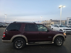 Used 2006  Ford Explorer 4d SUV 4WD Eddie Bauer V8 at Landmark Auto Credit Center near springfield&comma; IL