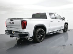 Used 2025  GMC Sierra 1500 4WD Crew Cab 147" SLT at Landmark Auto Credit Center near springfield&comma; IL
