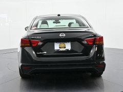 Used 2024  Nissan Altima 2&period;5 SV Sedan at Landmark Auto Credit Center near springfield&comma; IL