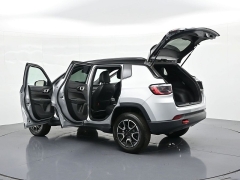 Used 2025  Jeep Compass Trailhawk 4x4 at Landmark Auto Credit Center near springfield&comma; IL