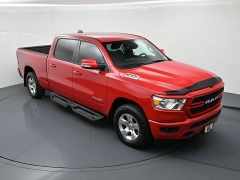 Used 2020  Ram 1500 Big Horn 4x4 Crew Cab 6'4" Box at Landmark Auto Credit Center near springfield&comma; IL