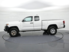 Used 2019  Toyota Tacoma 2WD SR Access Cab 6' Bed I4 AT &lpar;Natl&rpar; at Landmark Auto Credit Center near springfield&comma; IL