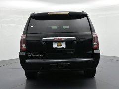 Used 2016  GMC Yukon XL 4d SUV 4WD Denali at Landmark Auto Credit Center near springfield&comma; IL