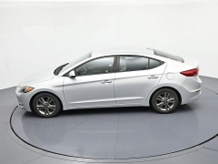 Used 2018  Hyundai Elantra 4d Sedan Limited SULEV at Landmark Auto Credit Center near springfield&comma; IL