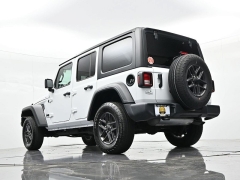 Used 2025  Jeep Wrangler Sport S 4 Door 4x4 at Landmark Auto Credit Center near springfield&comma; IL