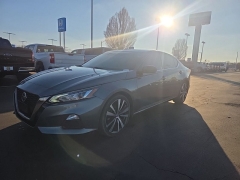  2021 Nissan Altima 2&period;0 SR Sedan at Landmark Auto Credit Center near springfield&comma; IL