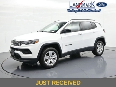 Used 2022  Jeep Compass Latitude 4x4 at Landmark Auto Credit Center near springfield&comma; IL