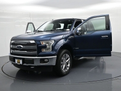 Used 2017  Ford F-150 4WD SuperCrew Lariat 5 1&sol;2 at Landmark Auto Credit Center near springfield&comma; IL