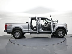 Used 2021  Ford Super Duty F-250 SRW 4WD Crew Cab Box at Landmark Auto Credit Center near springfield&comma; IL